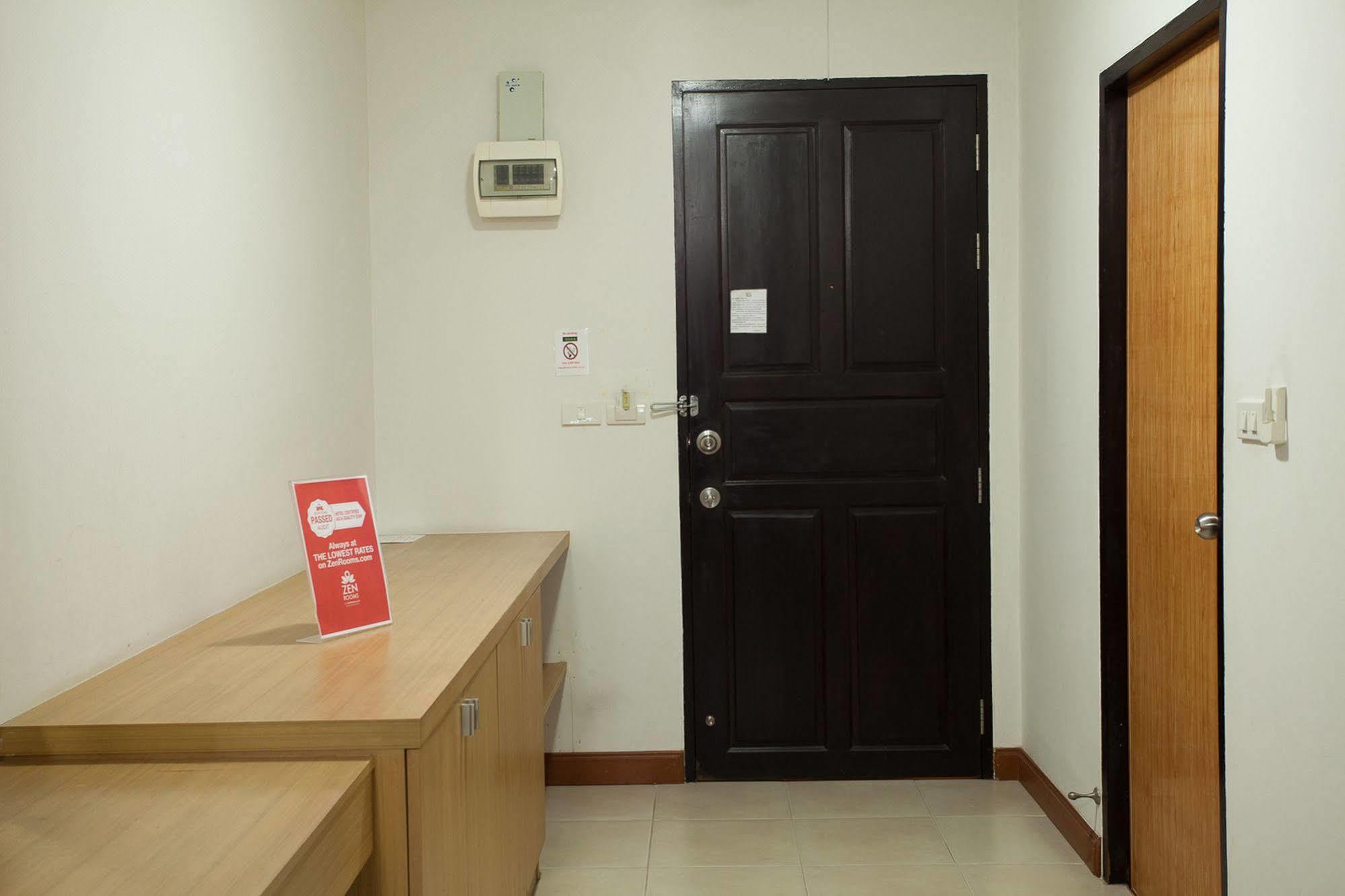 Zen Rooms Vibhavadee-Rangsit Бангкок Экстерьер фото